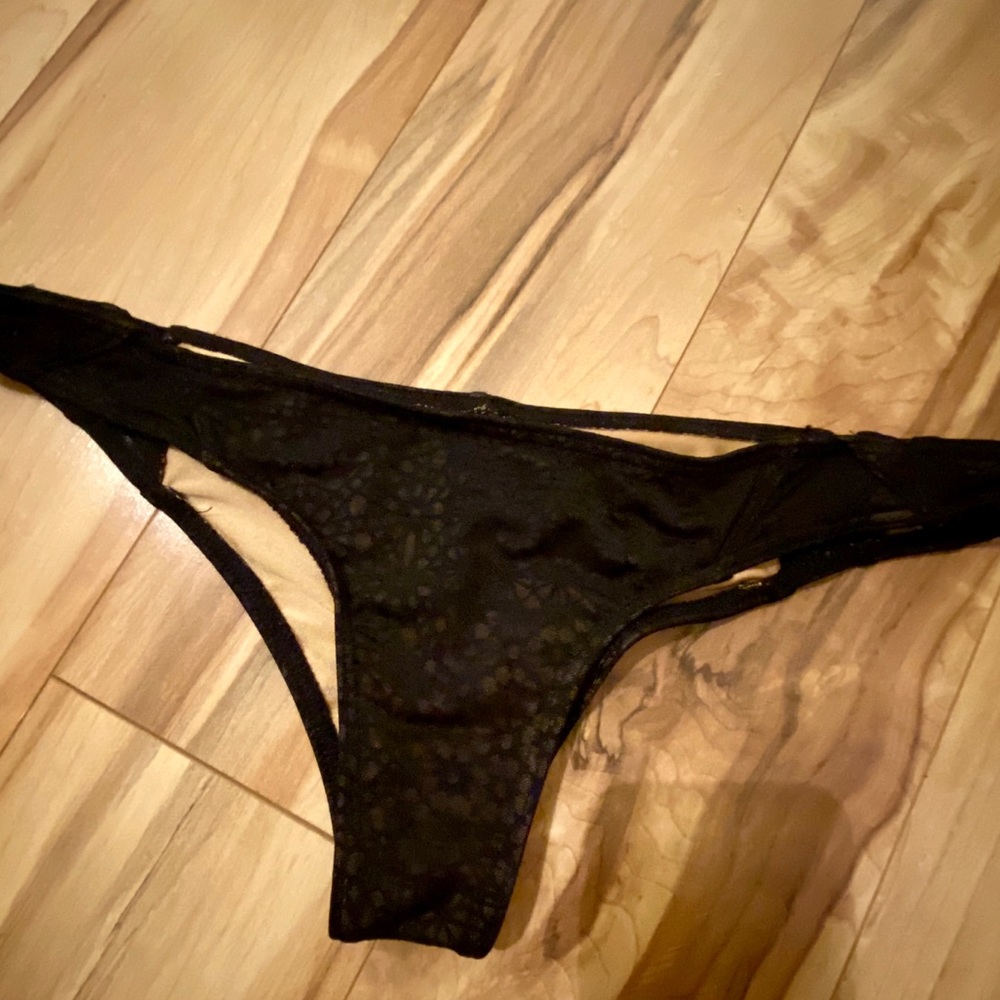 RVCA cheeky bikini bottoms